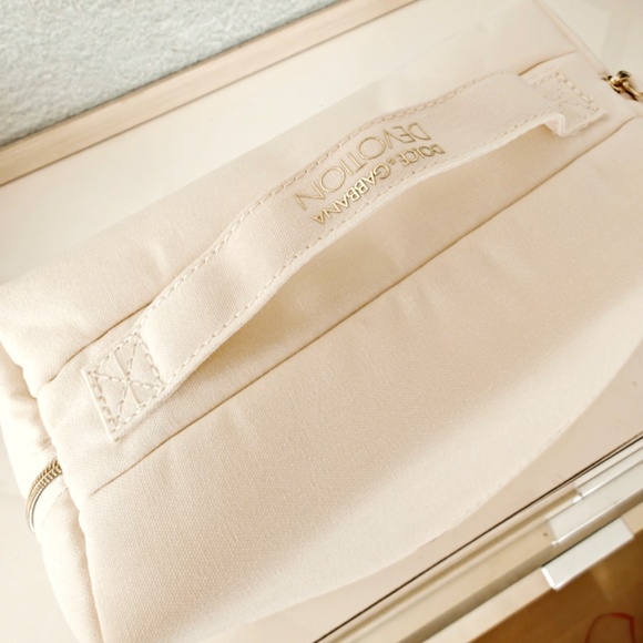 New Dolce & Gabbana Beauty Devotion Ivory Off White Cosmetic Toiletry Travel Bag - Picture 8 of 8